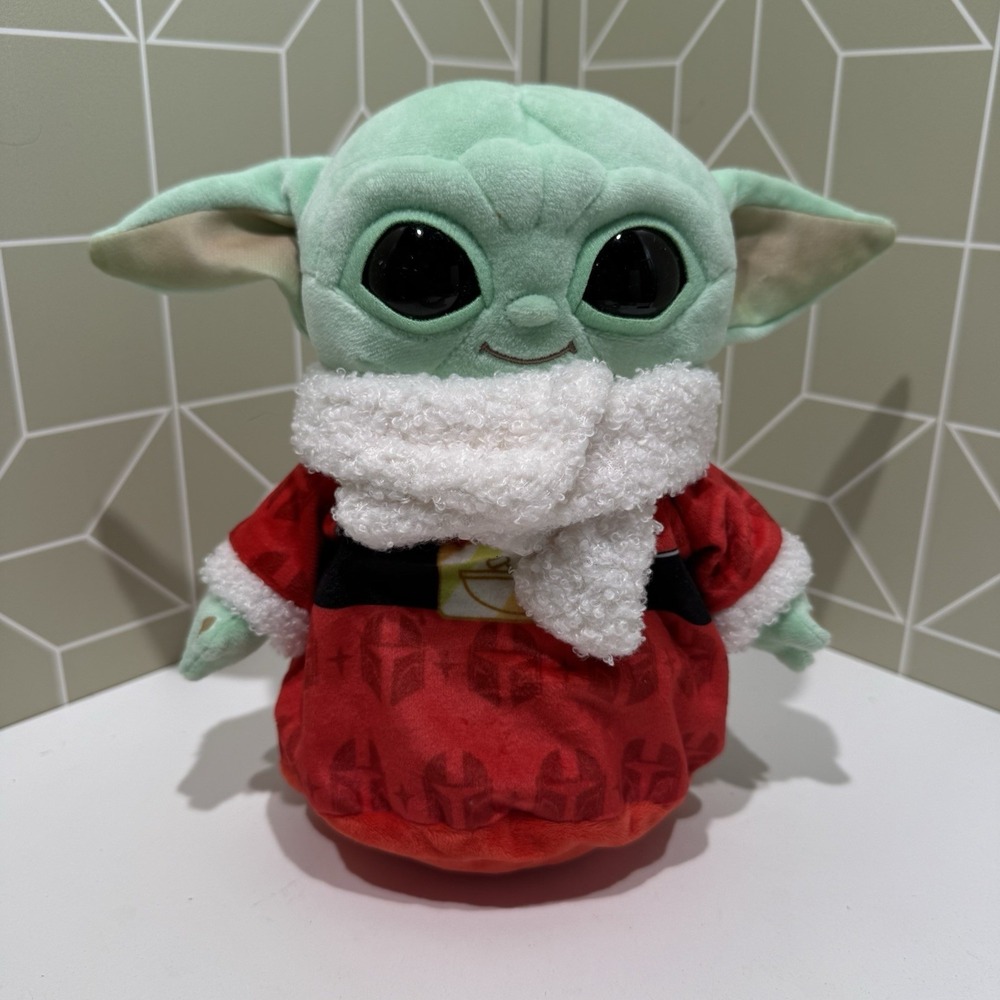 Disney STAR WARS The Mandalorian Grogu‎ Holiday 9" Plush Christmas Baby Yoda